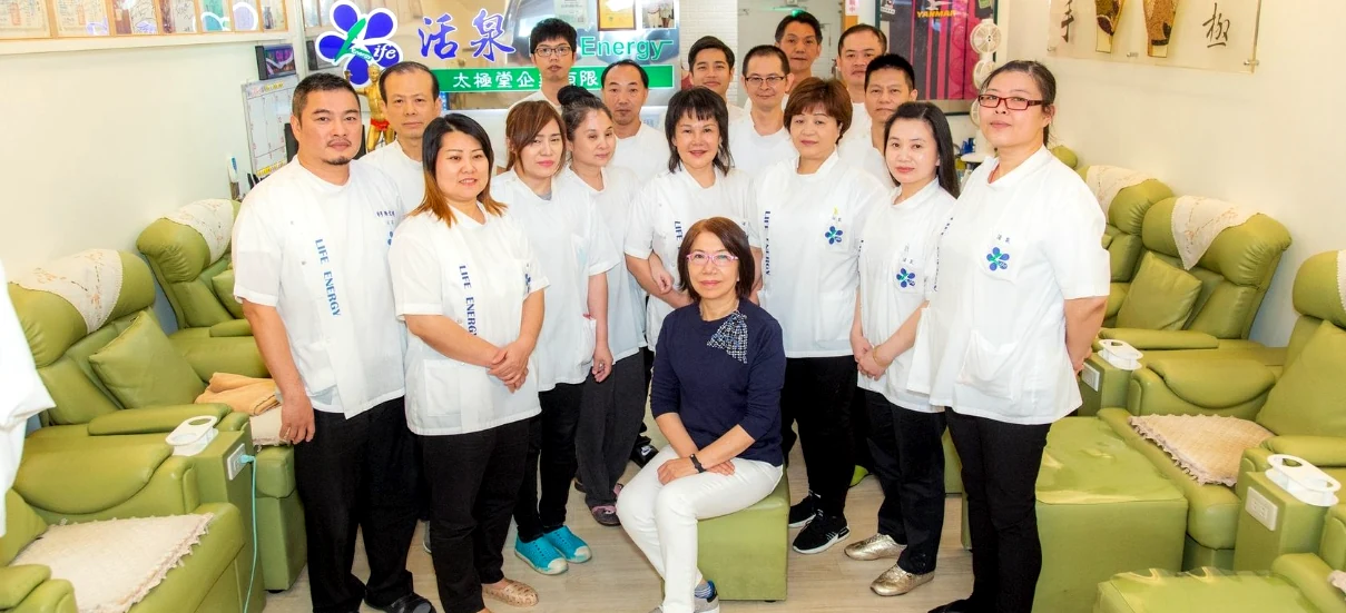 活泉專業技師團隊合照